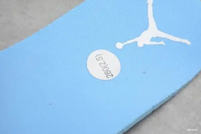 Rep TBK Air AO9944-441 (W) 1 Jordan Low UNC 0608